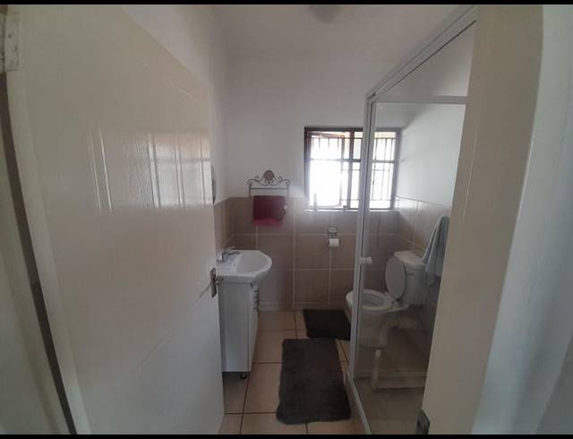 1 BEDROOM APARTMENT FOR SALE IN HESTEAPARK